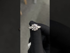 3.01ct CVD Белый F VS2 Трехкаменный стиль Круглое кольцо